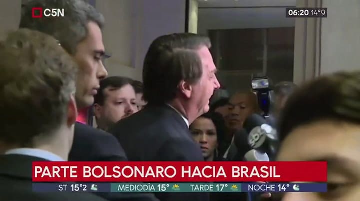 Bolsonaro, antes de partir a Brasil: 'Dimos un primer paso para avanzar en una moneda única'
