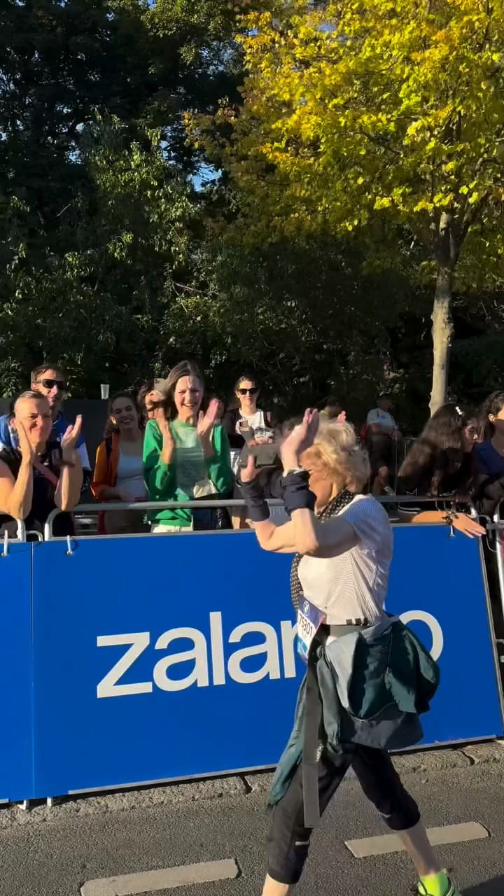 Ruth Ritcher, la corredora de 88 años que alcanzó un nuevo récord en la Maratón de Berlín