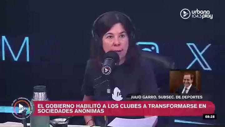 Garro dijo que Messi y Tapia deberían pedir perdón por los cantos contra Francia