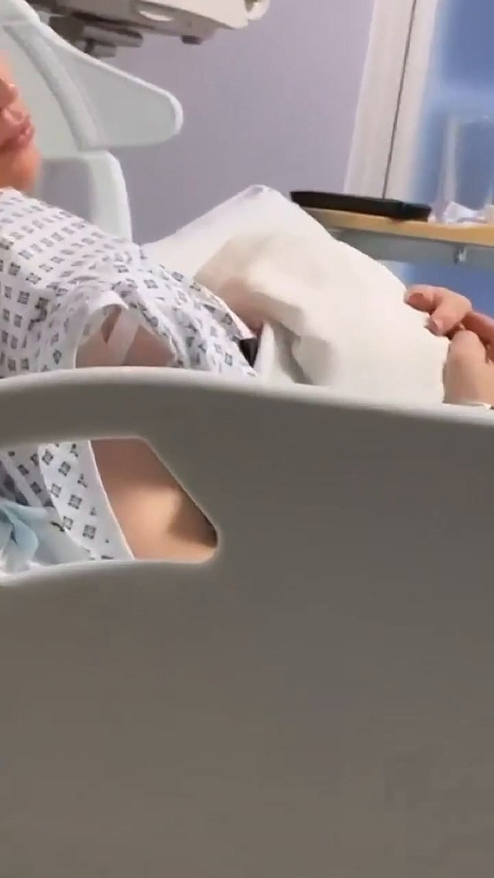 Maxi López y Daniela Christiansson fueron papás y presentaron a su hija con una tierna foto