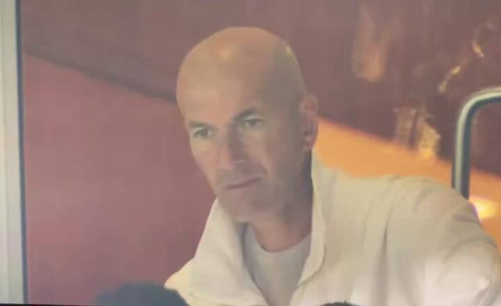 La cara de decepción de Zidane por la goleada argentina y la mala actuación de su hijo arquero