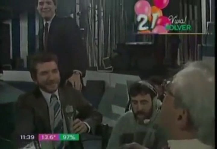 Badía, Tinelli y el Prof. Lambetain - Fuente: Volver