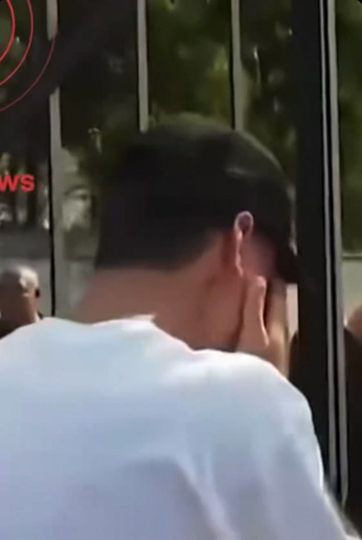 El momento en que el productor Victor Wao se entera de la muerte