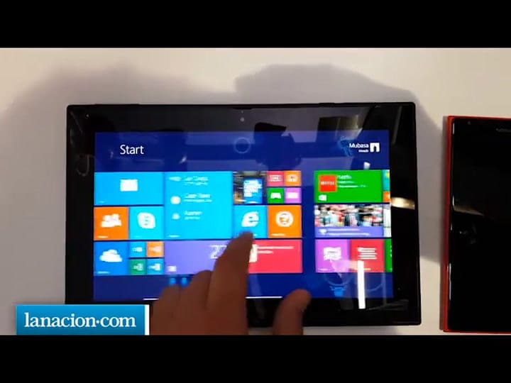 Nokia presentó la nueva tablet Lumia 2520 y el nuevo smartphone Lumia 1520