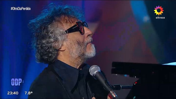 Fito Páez interpretó "Tráfico por Katmandú" y "Giros"
