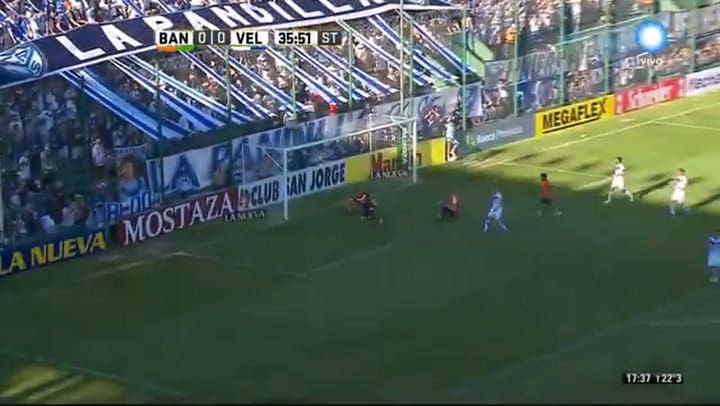 Banfield le ganó 1-0 a Vélez con gol de Santiago Silva