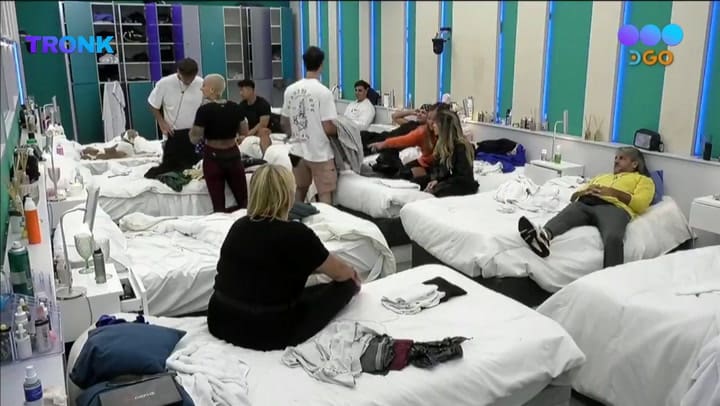 Furia habló sobre su estado de salud, pero se cortó la transmisión