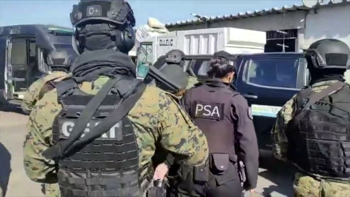El traslado de los cuatro detenidos por el atentado a Cristina Kirchner