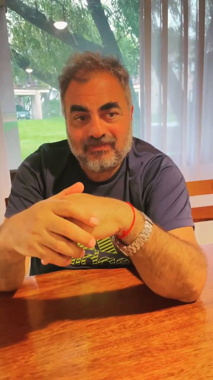 Roberto Moldavsky denunció que fue hackeado y estafado con la excusa del pase sanitario