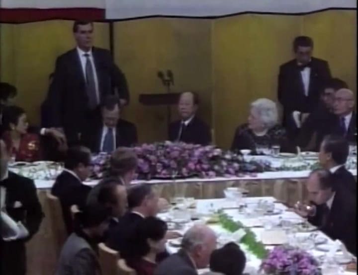 George HW Bush caiu no Japão em janeiro de 1992