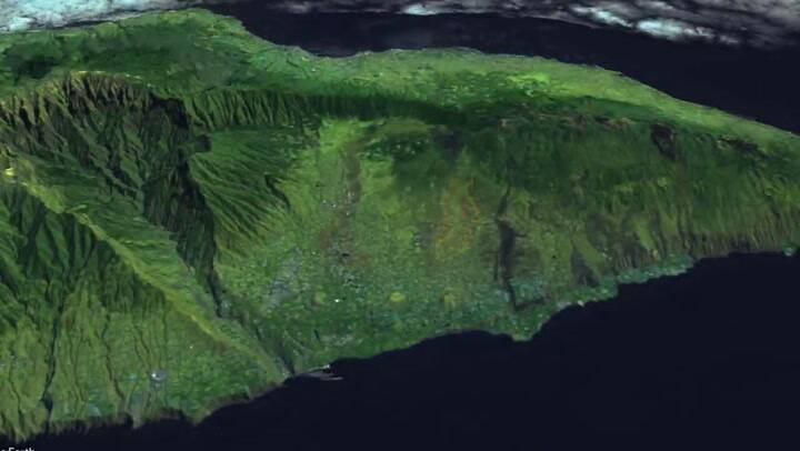 Desde el satélite Sentinel-2, la colada de lava parece “una herida” de fuego