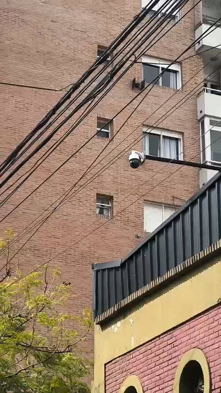 Salvamento de una mujer en Caballito