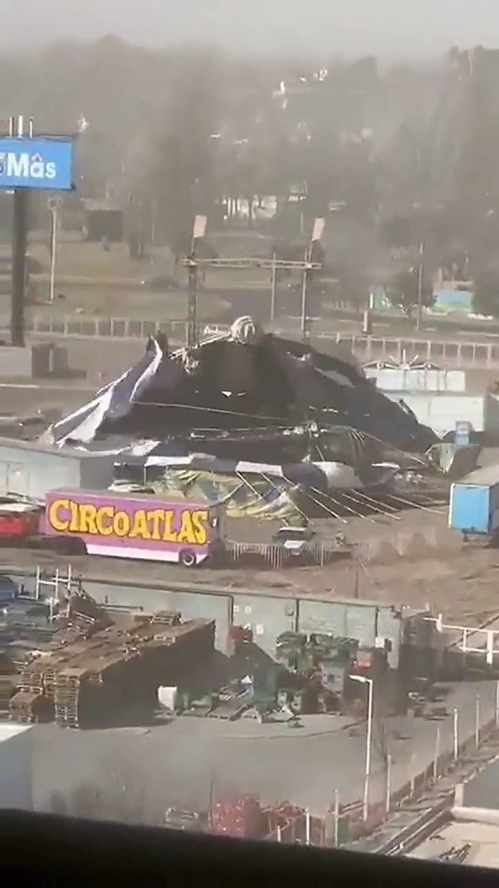 Destrozos en mendoza por el Zonda. Fuente: Asociación choferes unidos Mendoza