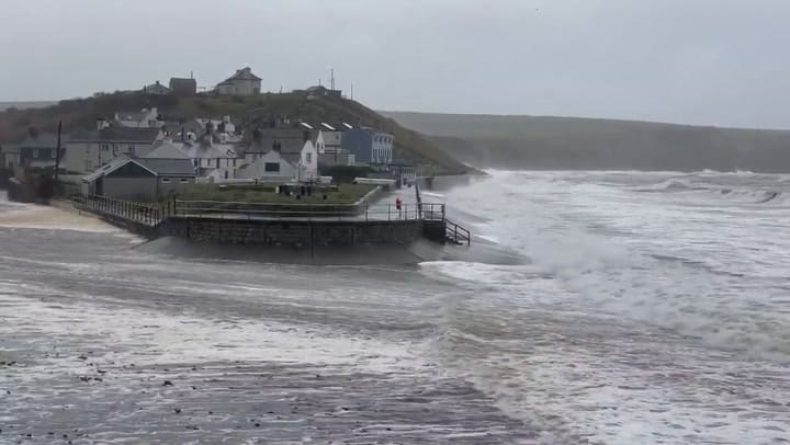 La violenta tormenta Eunice azota al Reino Unido y pone a Londres en alerta máxima: vientos de hasta