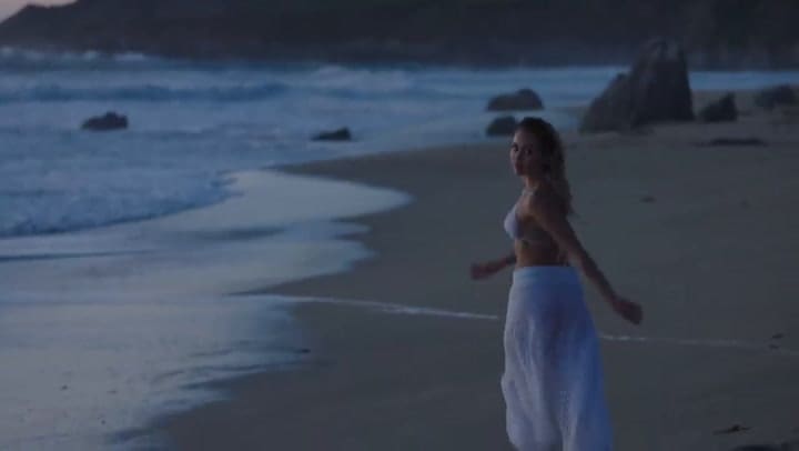 Miley Cyrus - Malibu
