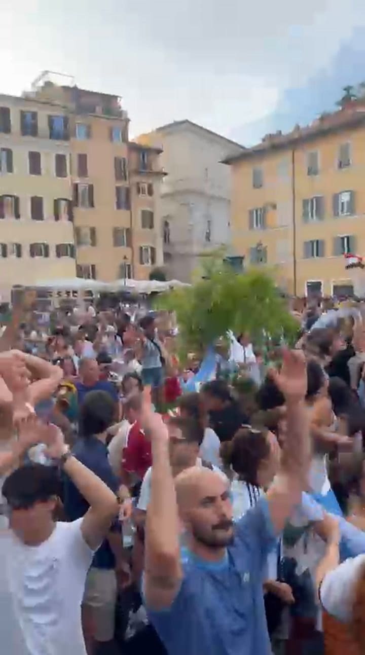 Los festejos de hinchas argentinos en Roma