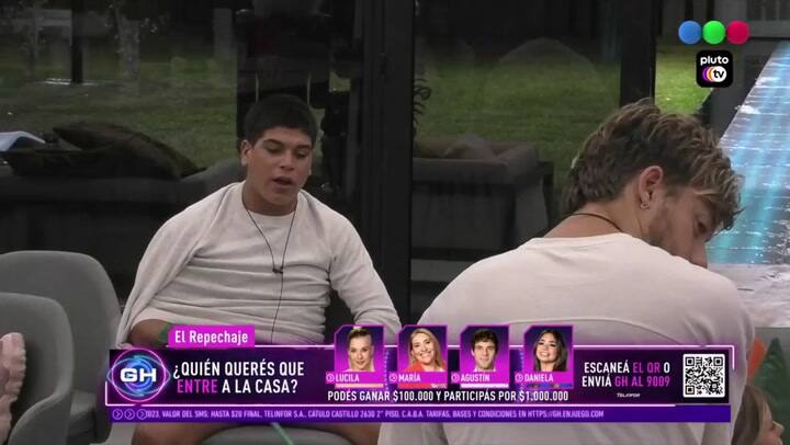 Piden la expulsión de Ariel por tocar a Romina