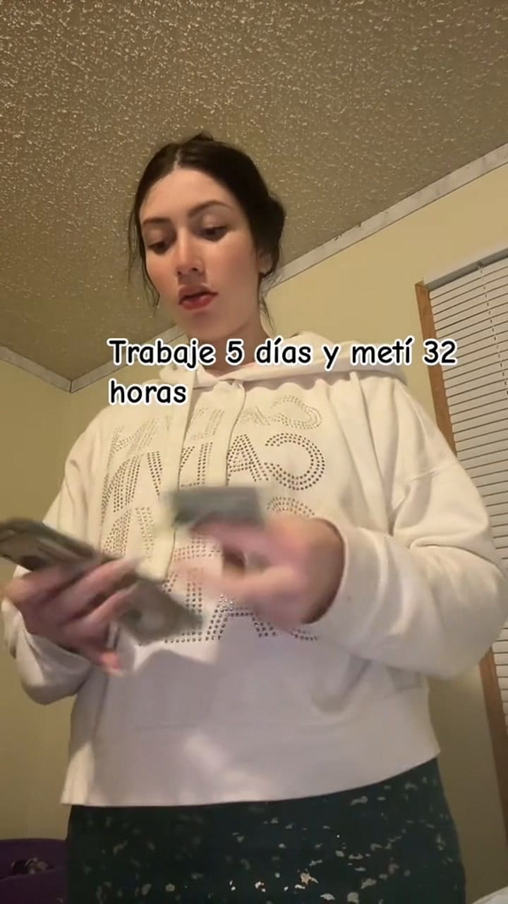 Sueldo Cajera