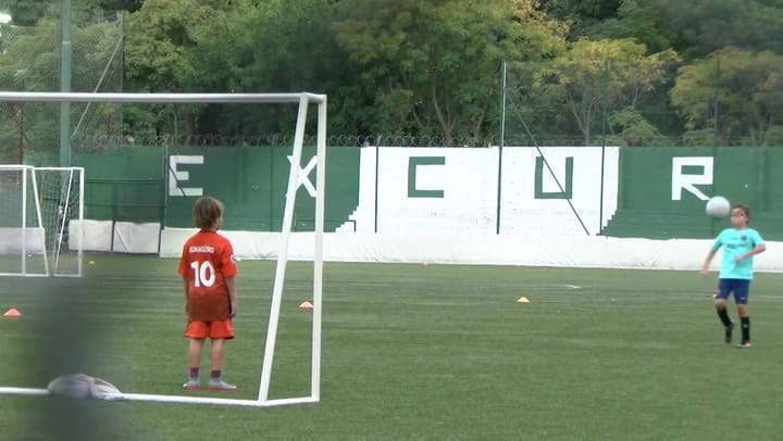 Falleció el 'loco' Houseman a los 64 años y los hinchas de Excursionistas lo recuerdan