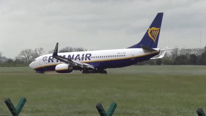 Así fue el despiste del avión en Dublín