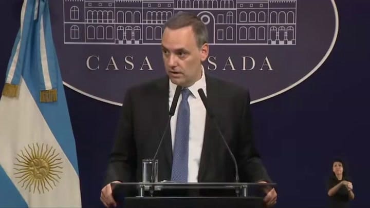 Adorni 1 De Febrero