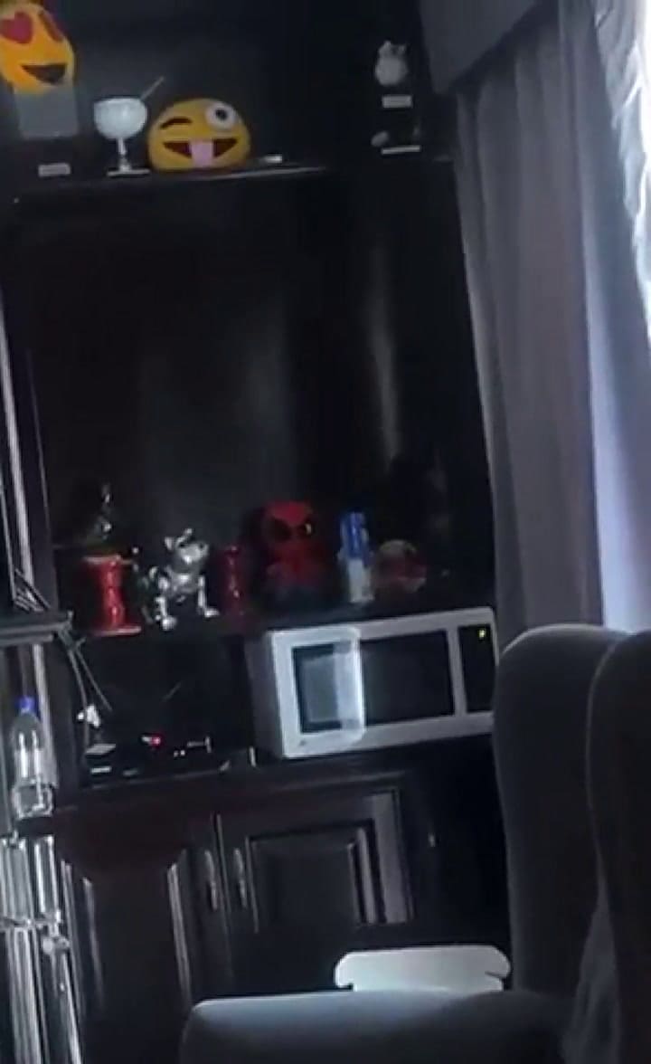 Barby Franco mostró su cuarto en las redes y un inesperado electrodoméstico se robó toda la atención