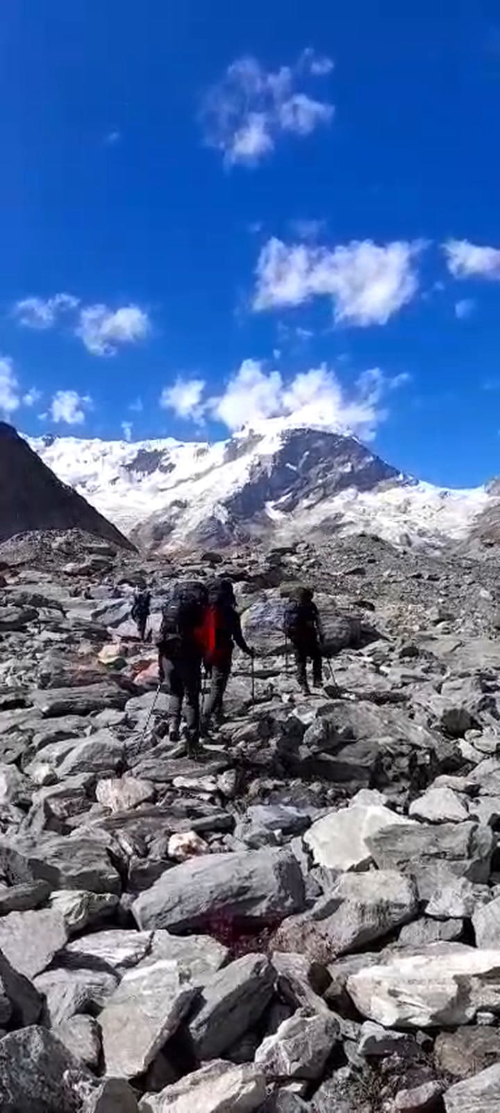 Una cordada del Ejército alcanzó por primera vez la cima del Himalaya