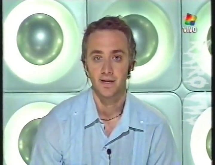 El Bar, 2001: Pamela David llora con las imágenes de la represión en Plaza de Mayo - Fuente: América