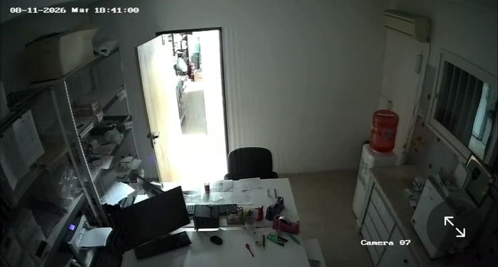 Otra de las cámaras que registró el robo