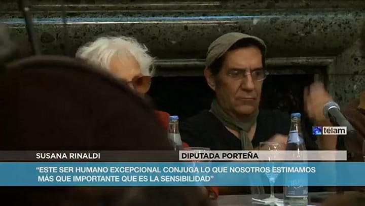 Horacio Fontova distinguido como personalidad destacada de la Cultura