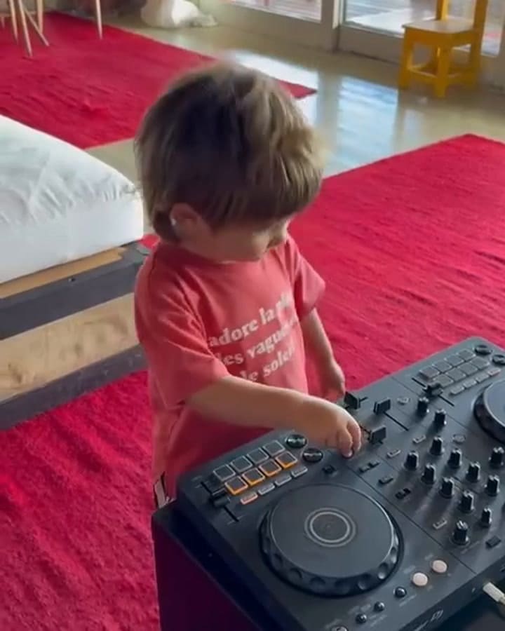 El tierno gesto de Tao, el hijo de Calu Rivero y Aito de la Rúa en honor a Shakira