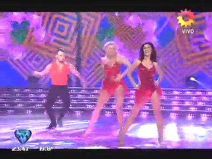 Carla Conte repuntó y brindó un gran merengue