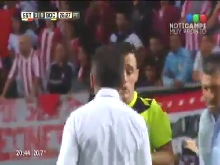 La furia en el partido ante Boca le valió a Nelson Vivas una sanción de cuatro fechas