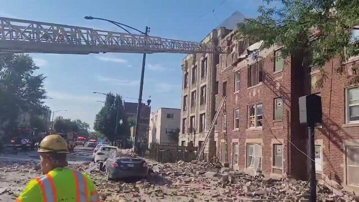Una explosión al oeste de Chicago dejó al menos a seis personas heridas de gravedad