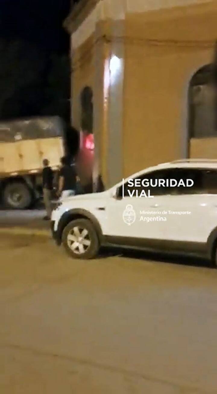 El conductor fue suspendido por la ANSV y el Ministerio de Transporte