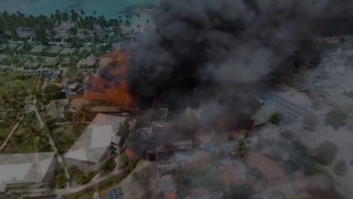 Las autoridades trasladaron a los damnificados a varios hoteles cercanos de la zona - @gojko_culibrk