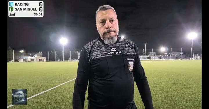 EL árbitro anunció la suspensión del partido