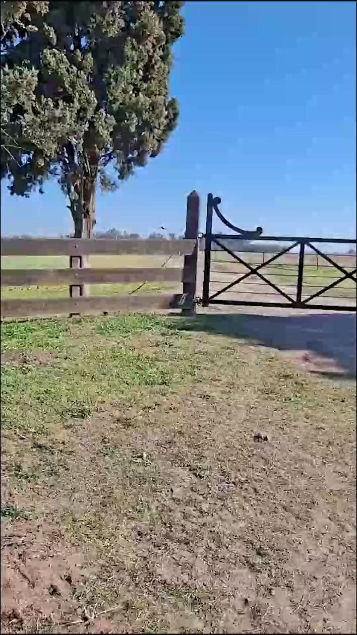 Así están el camino en la zona de la estancia La Querencia, en Colón. La Justicia ordenó la reparación de esa vía