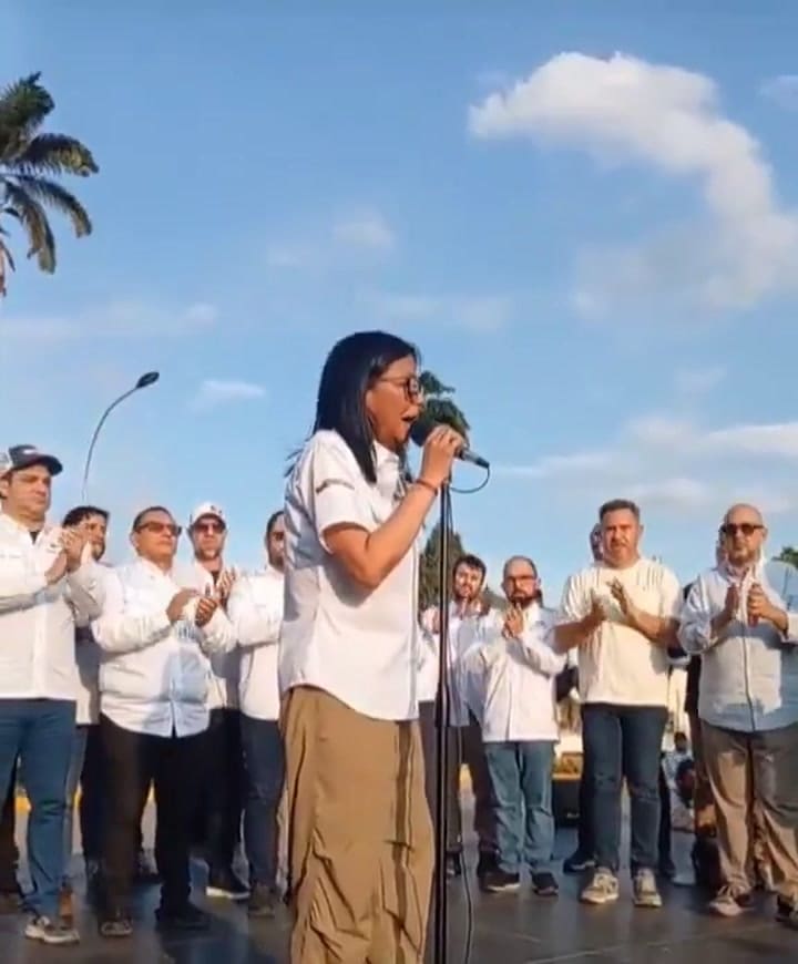 Delcy Rodríguez rechaza las presiones de Washington en plena transición