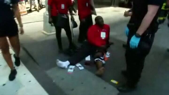Nueva York: un auto atropelló a varias personas en Times Square