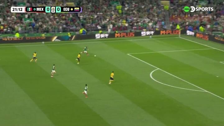 El golazo de Quiñones para Mexico contra Ecuador