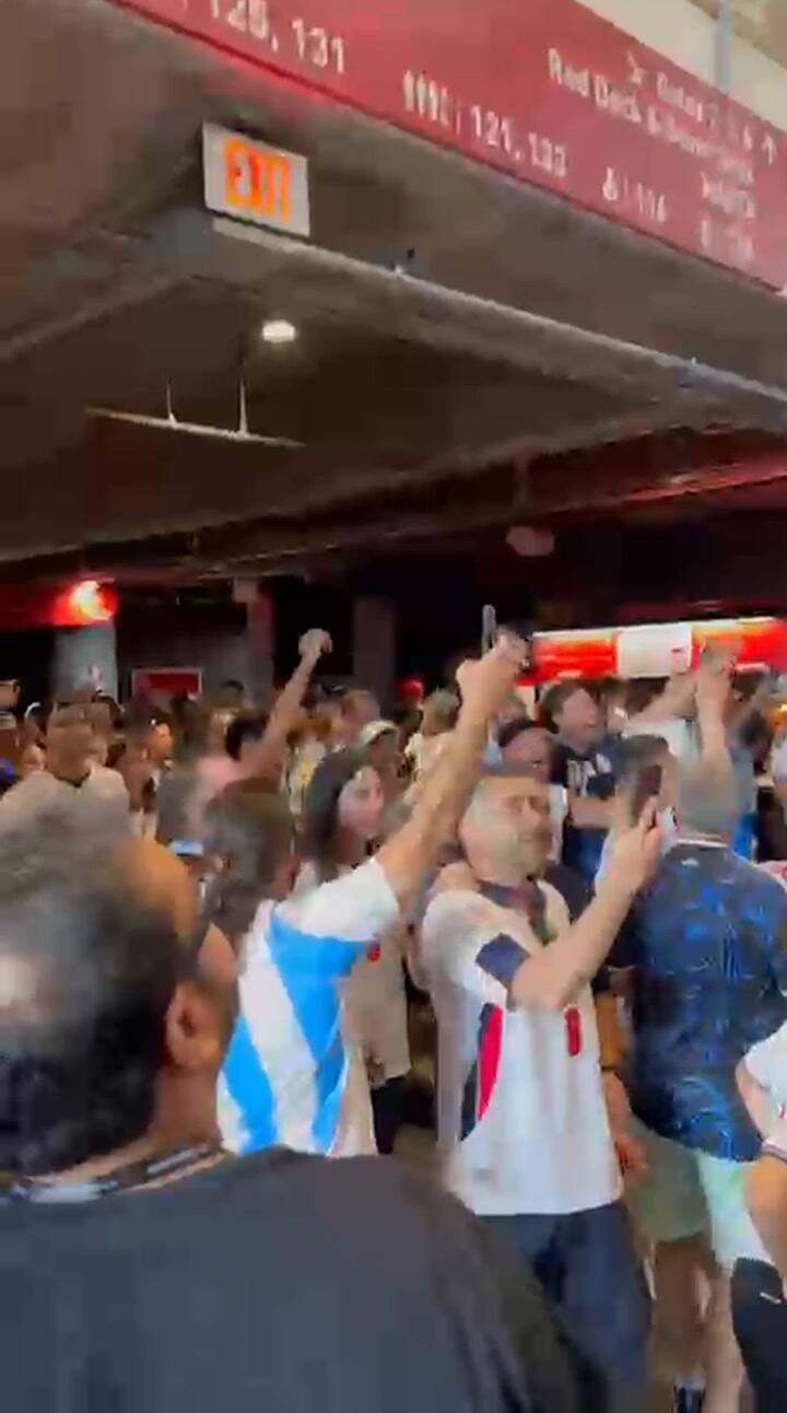 La convivencia entre los hinchas argentinos e ingleses