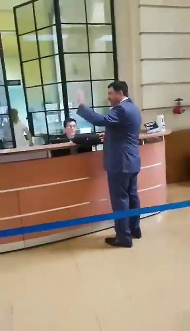 Entre aplausos y con una gran sonrisa: así fue el regreso de Echegaray a la AFIP - Fuente: Twitter