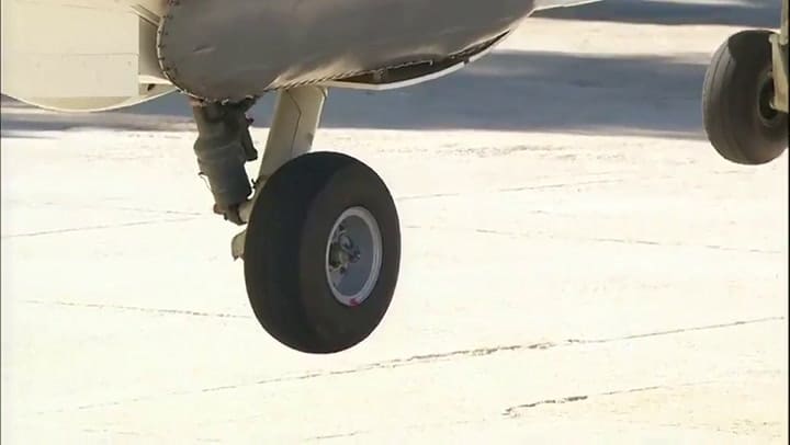 El momento del despegue del helicóptero con los restos de Franco en dirección a Mingorrubio