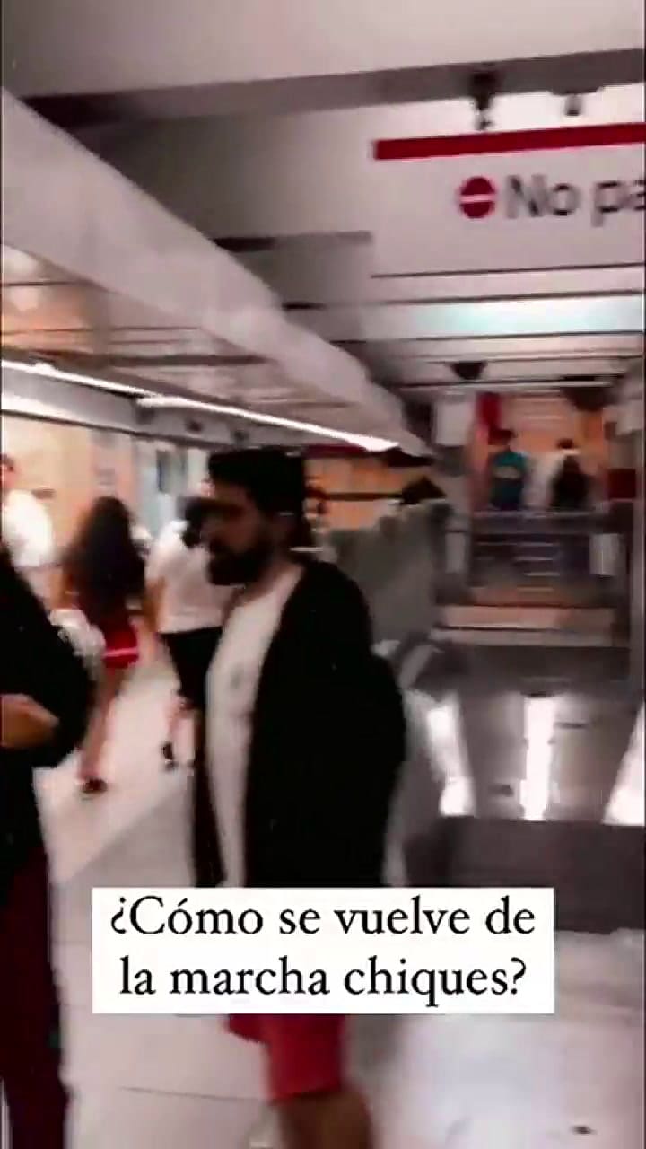 Florencia Peña viajó en subte y sorprendió a todos