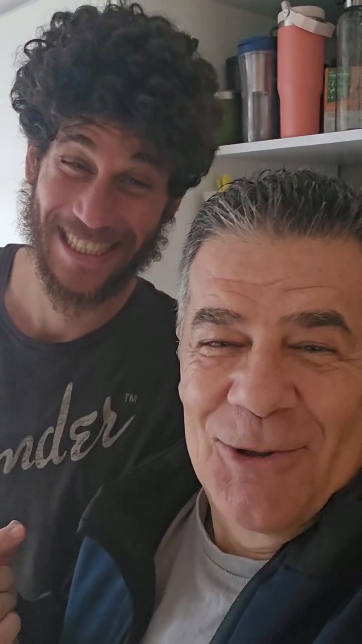 Julián Weich recibió la visita de Jerónimo y mostró cómo está hoy: “Vino el hijo hippie, happy, sustentable”