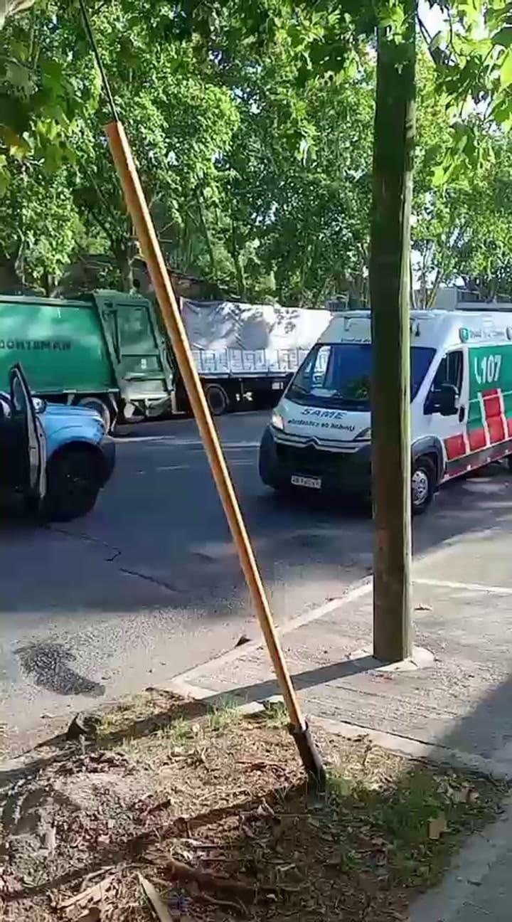 Barracas: murió una mujer que iba en moto tras chocar contra un camión