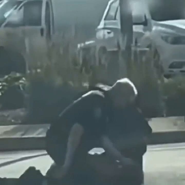 Un hecho similar de brutalidad policial tuvo lugar en Illinois, Chicago, en el mes de julio
