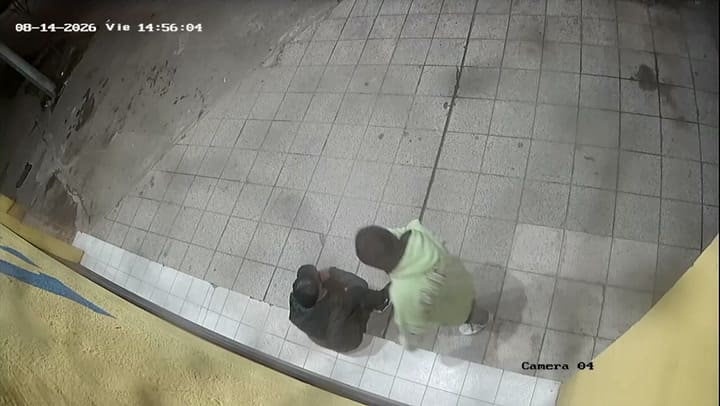 La cámara de seguridad que muestra cuando le estaban robando a Ulises Cristiano, que luego mató a un menor de 16 años en Mar del Plata