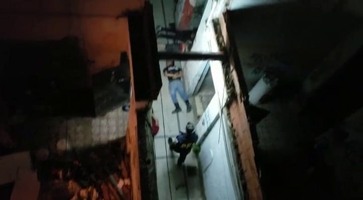 Diez detenidos en una casa anarquista por los atentados